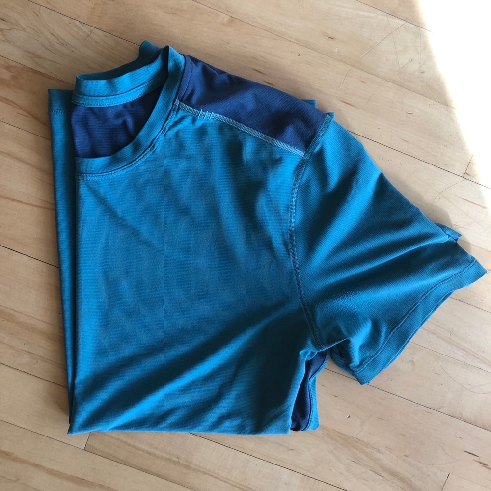 Lululemon colorblock tee